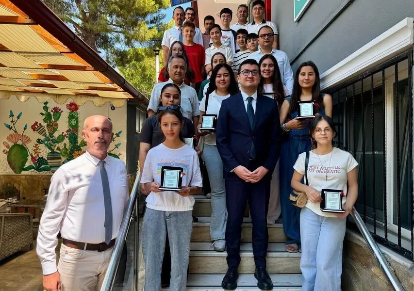 Bozdoğan’da LGS Başarısı Gösteren Öğrenciler Ödüllendirildi